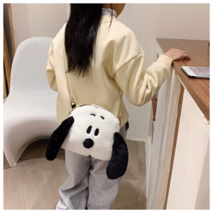 Túi Đeo Chéo Hoạt Hình Chó Đen Trắng Snoopy Ngộ Nghĩnh Đáng Yêu - Dmastore