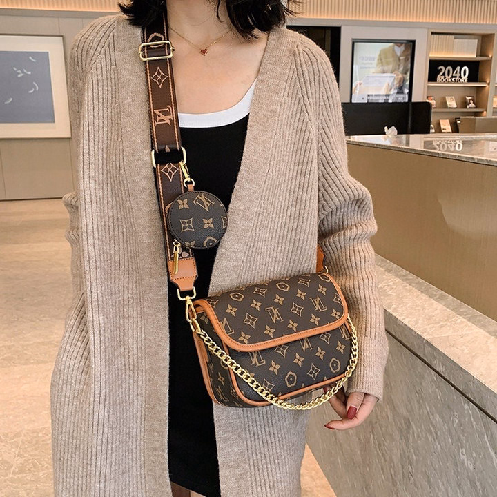 Túi Đeo Chéo Họa Tiết Retro Thời Trang Cực Sang Chảnh Kèm Ví Wh510 - Winnie House - Ảnh 7