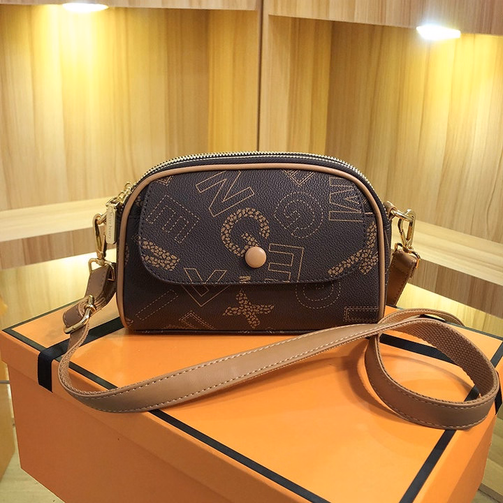 Túi Đeo Chéo, Đeo Vai Hoa Văn Sang Trọng Đính Cúc Tròn Wh516, W272 - Winnie House - Ảnh 2