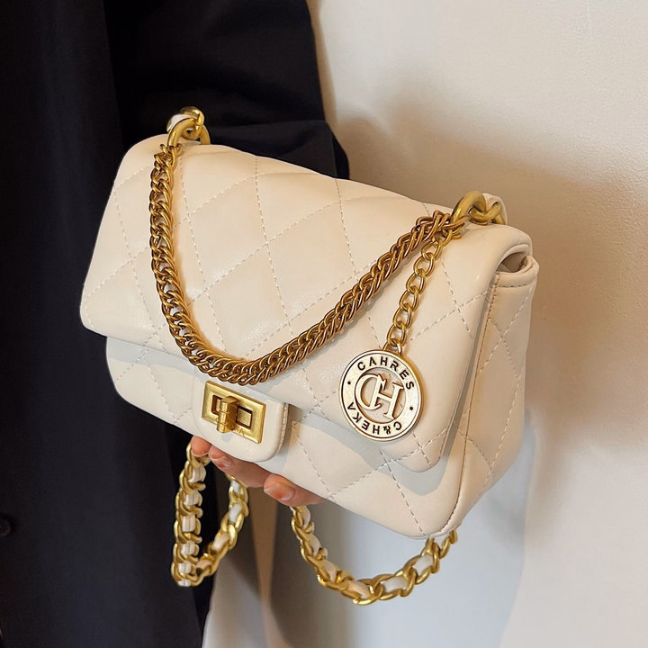 Túi Xách Nữ Da Pu Mềm Phối Xích Khóa Xoay Thiết Kế Ô Trầm Trám Thời Trang Wh577 - Winnie House