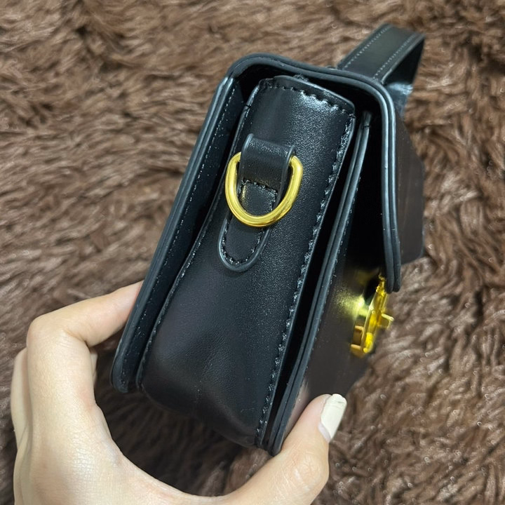 Túi Đeo Chéo Phối Xích Da Trơn Cao Cấp Sang Trọng Khóa Chữ T Wh588 - Winnie House - Ảnh 8