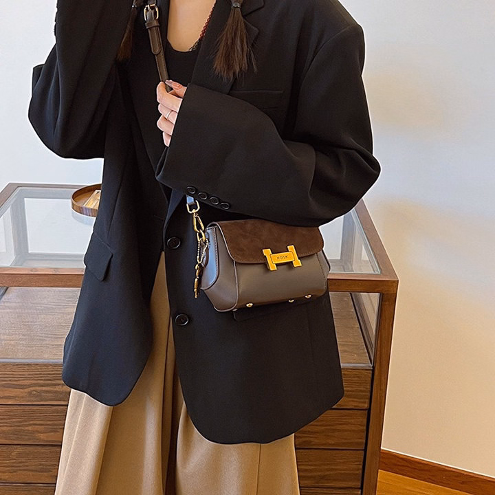 Túi Đeo Chéo, Đeo Vai Khóa H Kèm Móc Treo Sang Chảnh Lịch Sự Trẻ Trung Wh615 - Winnie House - Ảnh 11