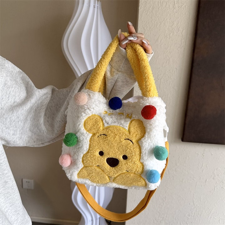 Túi Đeo Chéo Có Quai Xách Gấu Pooh Đính Hạt Bông Màu Sắc Phong Cách Dễ Thương-Dmastore - Ảnh 2