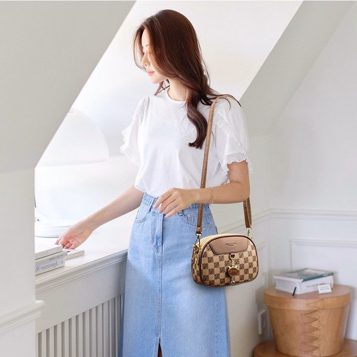 Túi Đeo Chéo, Đeo Vai Hình Cốp Tròn Họa Tiết Kèm Khóa Mèo Dễ Thương Wh618 - Winnie House - Ảnh 6