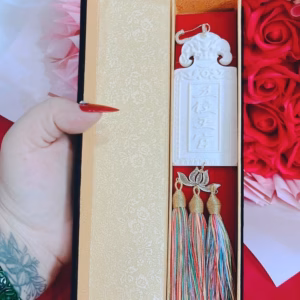 Lệnh Bài Xương Mỹ Nghệ Gắn Tua Sen - Thắng Giang