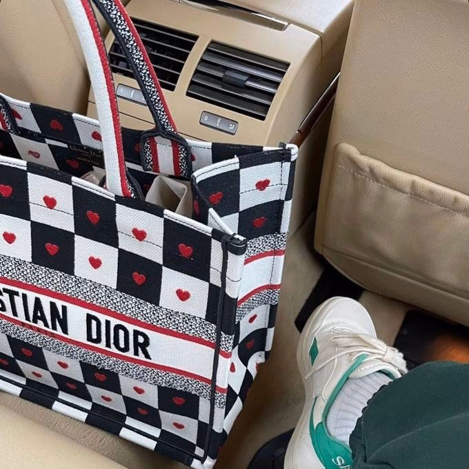 Túi Tote "Cực Chất" - Đẳng Cấp Và Kiểu Cách Cho Phụ Nữ Hiện Đại Wh658 - Winnie House - Ảnh 2