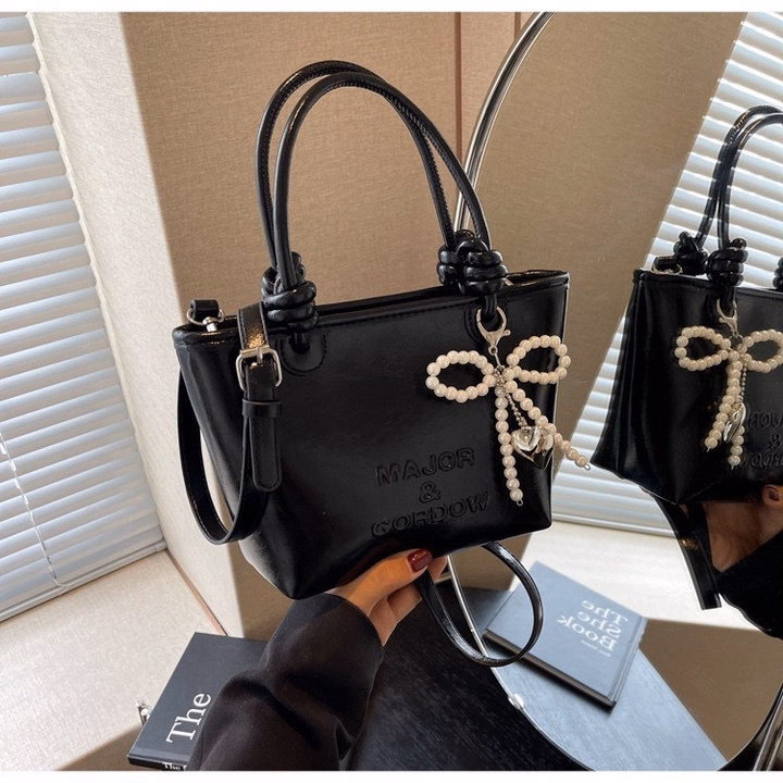 Túi Đeo Chéo Nữ, Đeo Vai Xách Tay Kèm Móc Charm Ngọc Thời Trang Larita Fashion 41 - Ảnh 8