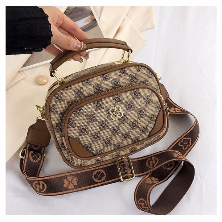 Túi Đeo Chéo Họa Tiết Kẻ Ô Đính Hoa Cúc Hot Trend Pp725, P455 - Pipi Store - Ảnh 3