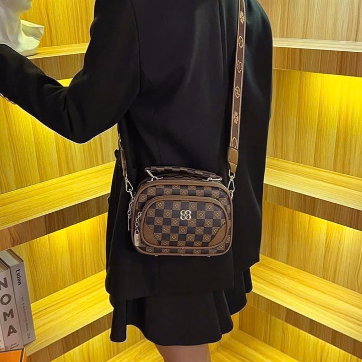 Túi Đeo Chéo Họa Tiết Kẻ Ô Đính Hoa Cúc Hot Trend Pp725, P455 - Pipi Store - Ảnh 9