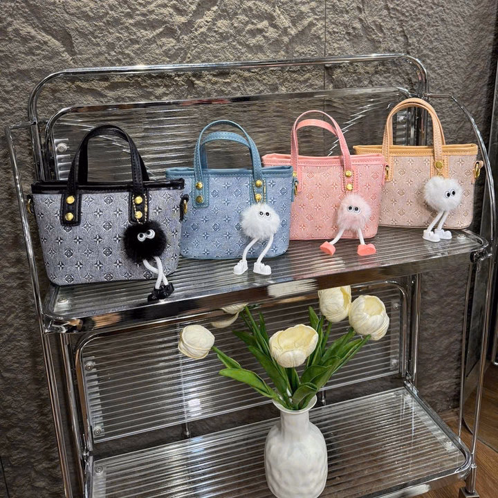 Túi Cầm Tay Mini Họa Tiết Hoa - Móc Treo Gấu Siêu Dễ Thương Pp739 - Pipi Store - Ảnh 2