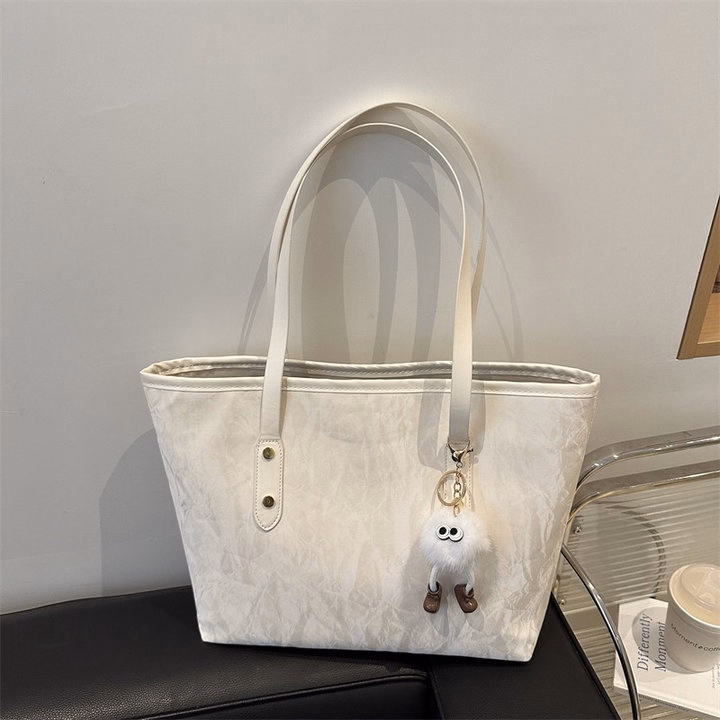 Túi Xách Da Nhung Kèm Móc Treo Quả Bông Sang Trọng Pp740 - Pipi Store - Ảnh 12