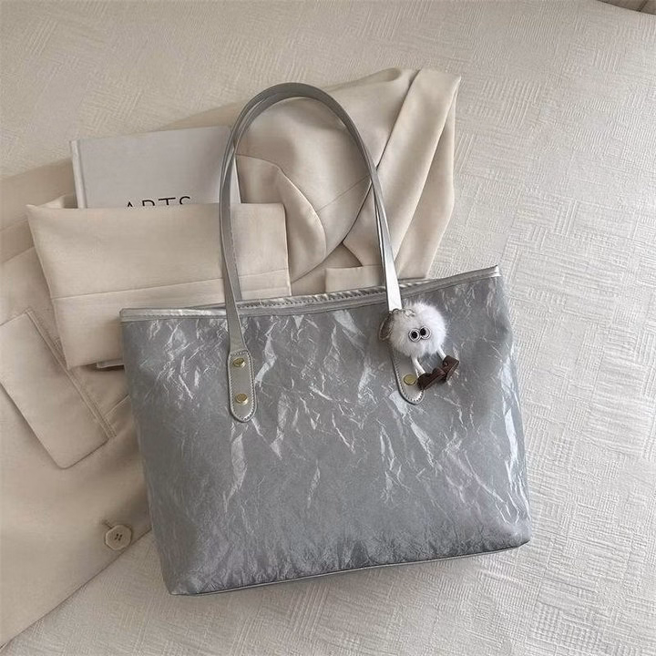 Túi Xách Da Nhung Kèm Móc Treo Quả Bông Sang Trọng Pp740 - Pipi Store - Ảnh 17