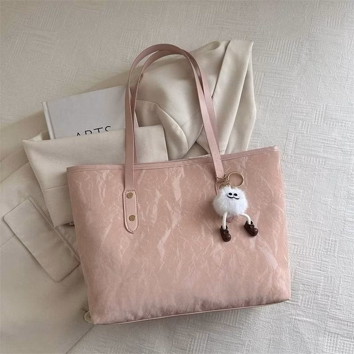 Túi Xách Da Nhung Kèm Móc Treo Quả Bông Sang Trọng Pp740 - Pipi Store - Ảnh 18