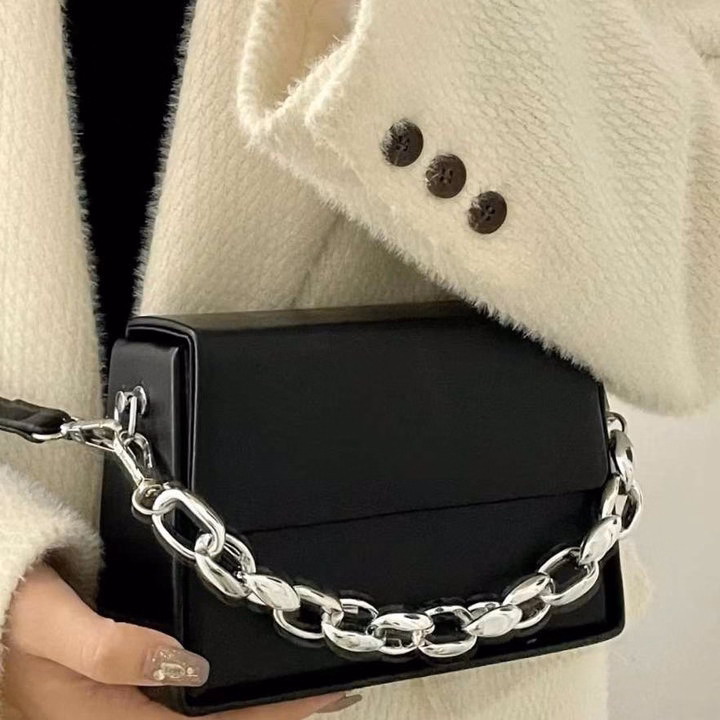 Túi Xách Nữ Dáng Hộp Form Cứng Phối Xích Chất Lừ, Mix Đồ Chuẩn Hàn Pp756 - Pipi Store - Ảnh 9