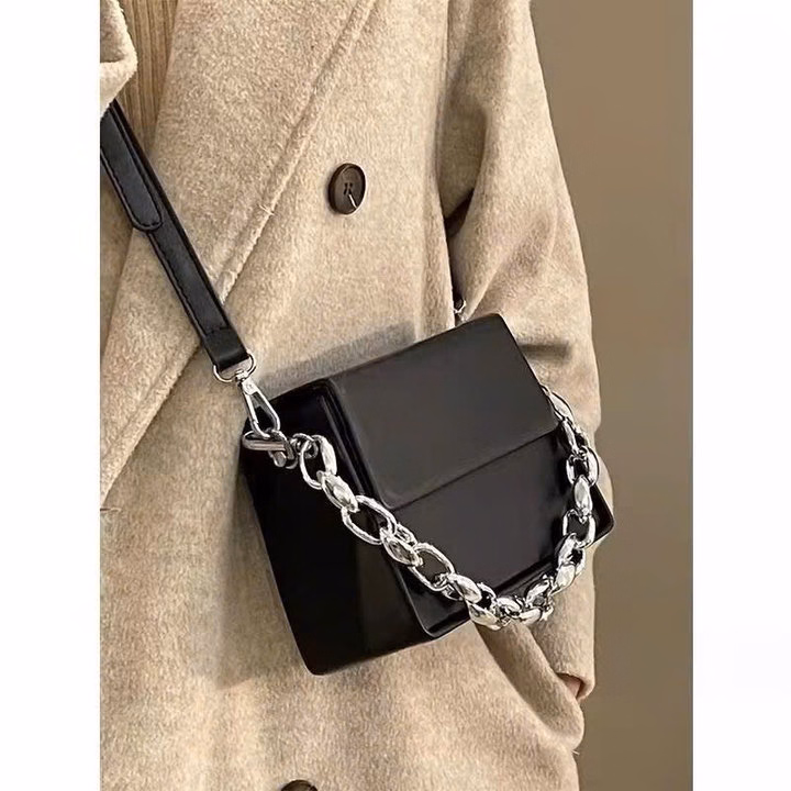 Túi Xách Nữ Dáng Hộp Form Cứng Phối Xích Chất Lừ, Mix Đồ Chuẩn Hàn Pp756 - Pipi Store - Ảnh 3