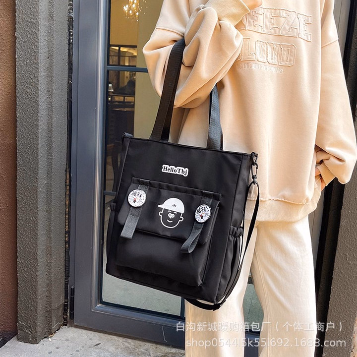 Túi Tote Phong Cách Street Style – Mix Đồ Cực Chất Wh774 - Winnie House - Ảnh 20