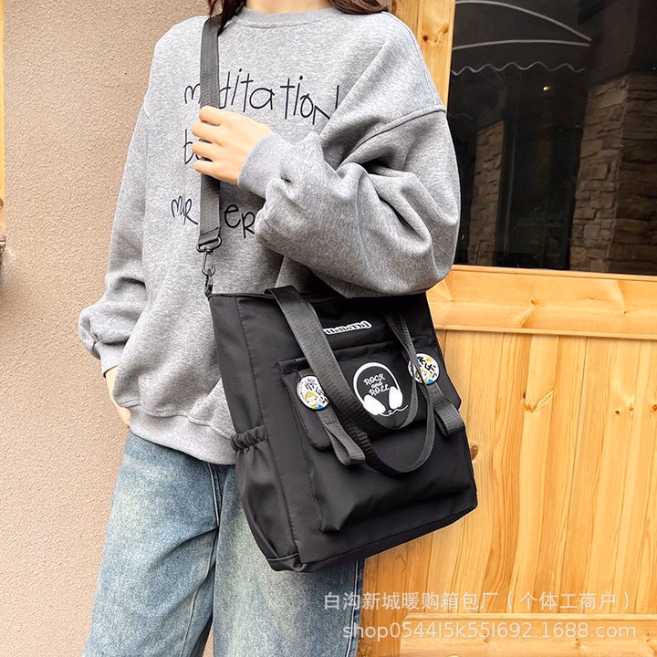 Túi Tote Phong Cách Street Style – Mix Đồ Cực Chất Wh774 - Winnie House - Ảnh 13