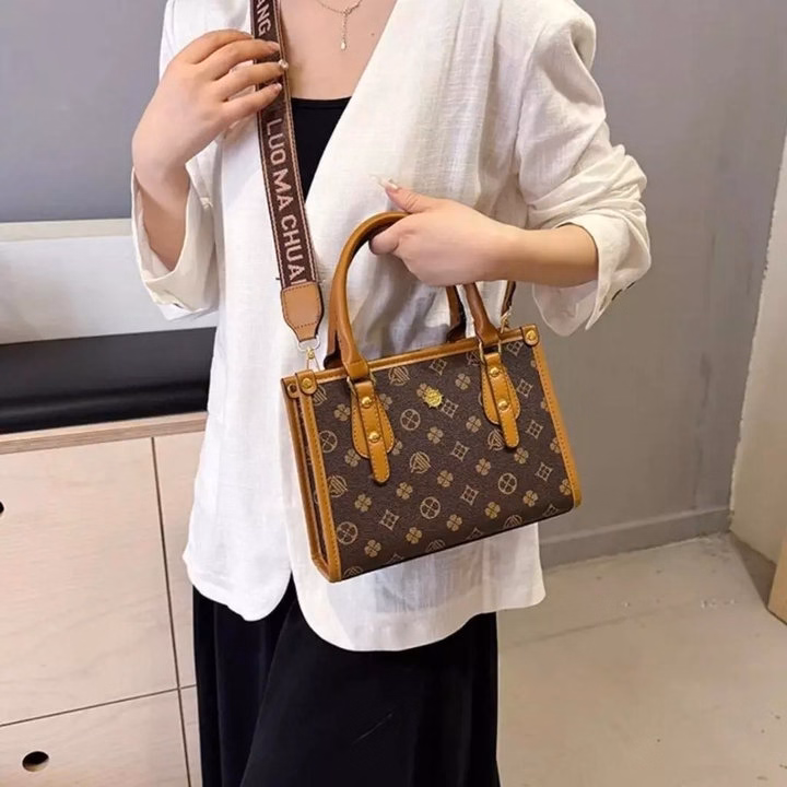 Túi Xách Nữ Họa Tiết Cổ Điển, Sang Trọng Mọi Góc Nhìn Wh820 - Winnie House - Ảnh 7