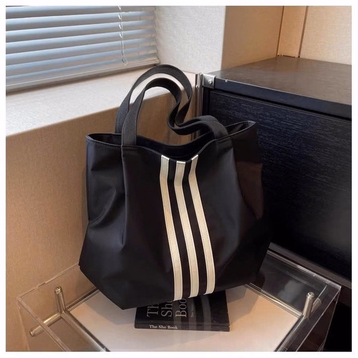 Túi Tote Phong Cách Basic Hàn Quốc – Đẹp, Nhẹ, Siêu Chất Wh828 - Winnie House - Ảnh 3