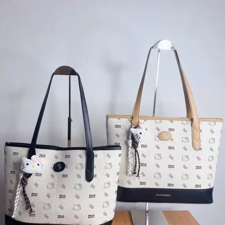 Túi Xách Nữ Kẹp Nách Hello Kitty Cực Xinh – Tặng Móc Khóa Mèo W762 - Winnie House - Ảnh 2