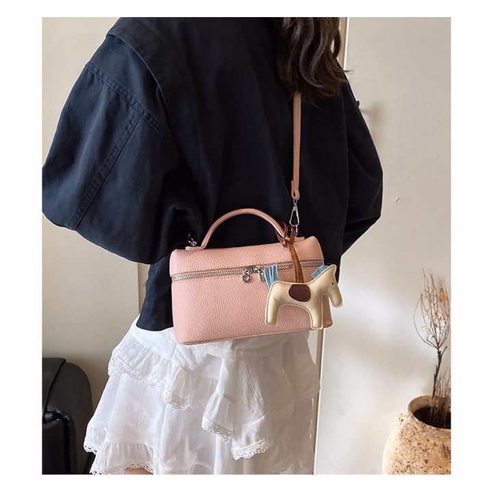 Túi Xách Nữ Dáng Cốp Chữ Nhật – Tặng Móc Treo Ngựa Siêu Xinh W757 - Winnie House - Ảnh 7