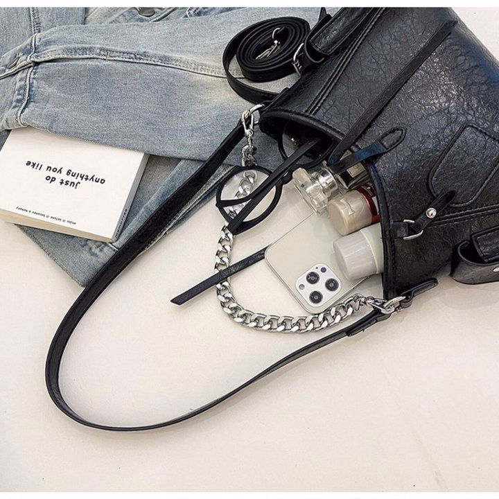 Túi Xách Nữ Kẹp Nách Đeo Chéo Da Nhăn Lót Nhung Dáng Thuyền Độc Lạ W744 - Winnie House - Ảnh 12