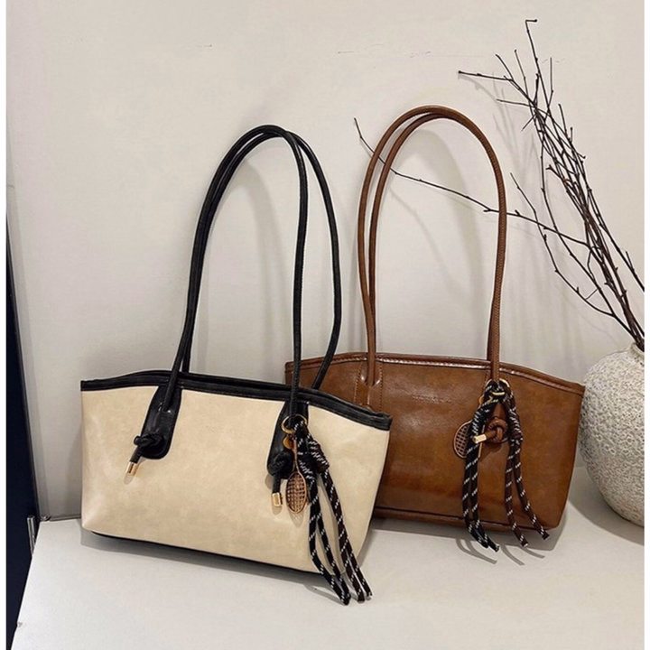 Túi Xách Nữ Da Dày Dặn, Sang Xịn Mịn Tặng Kèm Móc Khóa W742 - Winnie House - Ảnh 2