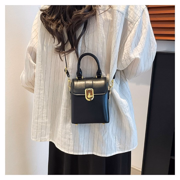 Túi Xách Nữ Da Pu Mini Dáng Hộp – Xinh Xắn, Trẻ Trung, Dễ Phối Đồ W721 - Winnie House - Ảnh 3