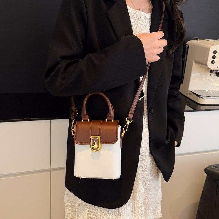 Túi Xách Nữ Da Pu Mini Dáng Hộp – Xinh Xắn, Trẻ Trung, Dễ Phối Đồ W721 - Winnie House - Ảnh 6