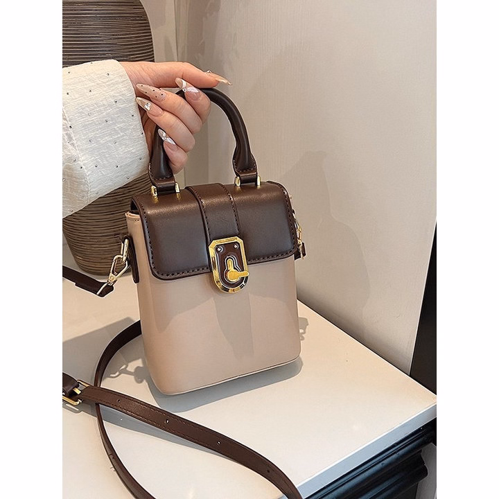 Túi Xách Nữ Da Pu Mini Dáng Hộp – Xinh Xắn, Trẻ Trung, Dễ Phối Đồ W721 - Winnie House - Ảnh 8