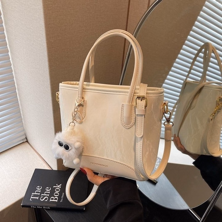 Túi Xách Nữ Da Nhung Tặng Kèm Charm Gấu Cute W712 - Winnie House - Ảnh 6