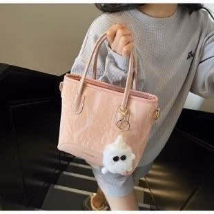 Túi Xách Nữ Da Nhung Tặng Kèm Charm Gấu Cute W712 - Winnie House - Ảnh 8