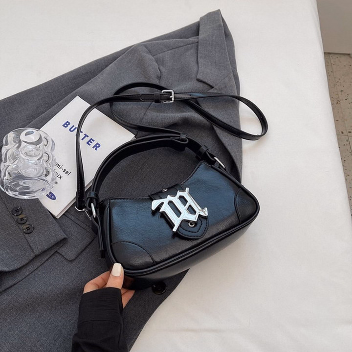 Túi Xách Nữ Kẹp Nách Chữ M – Nhỏ Gọn Mà Sang Trọng W247 - Winnie House - Ảnh 6