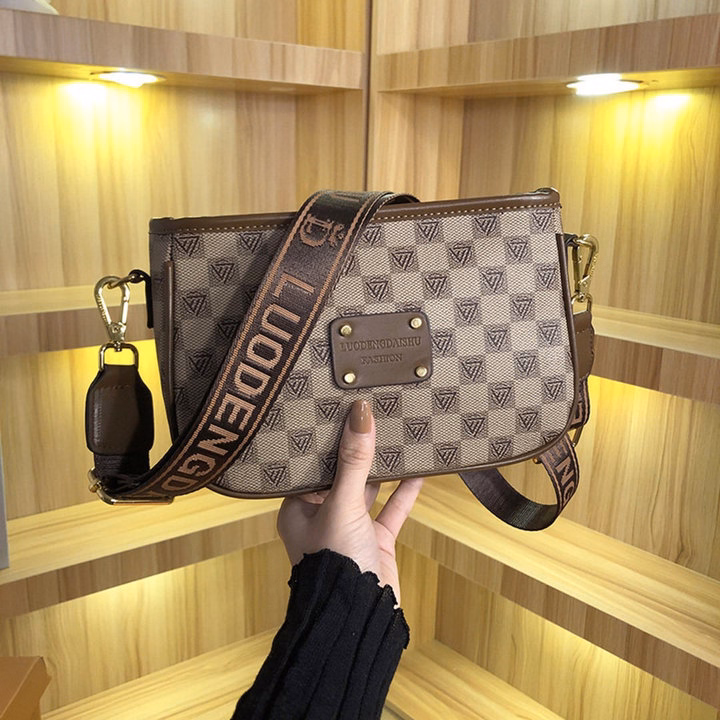 Túi Xách Nữ Da Pu Kẻ Ô – Thanh Lịch, Trẻ Trung, Thời Thượng W346 - Winnie House - Ảnh 9