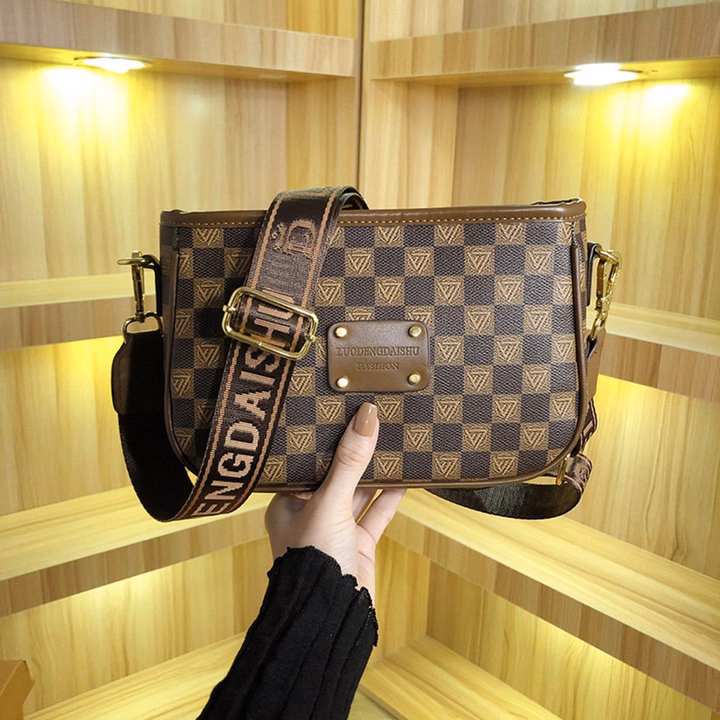 Túi Xách Nữ Da Pu Kẻ Ô – Thanh Lịch, Trẻ Trung, Thời Thượng W346 - Winnie House - Ảnh 4