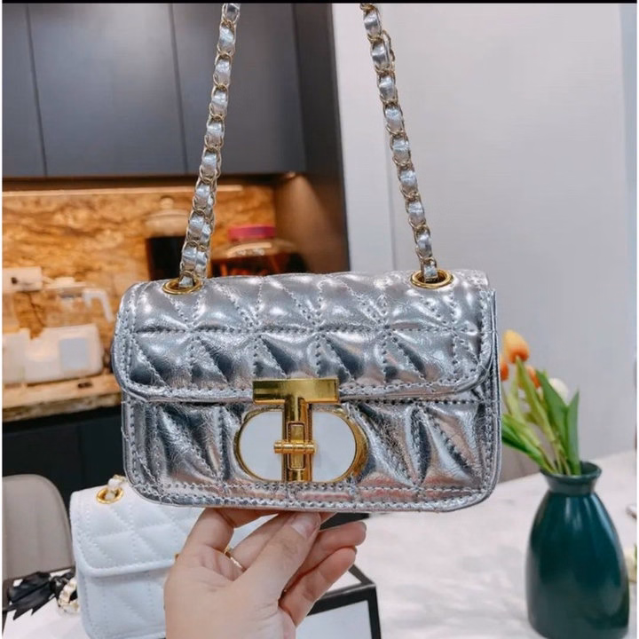 Túi Xách Nữ Kẹp Nách W427 – Nhỏ Gọn Mà “Auto Sang” - Winnie House - Ảnh 7