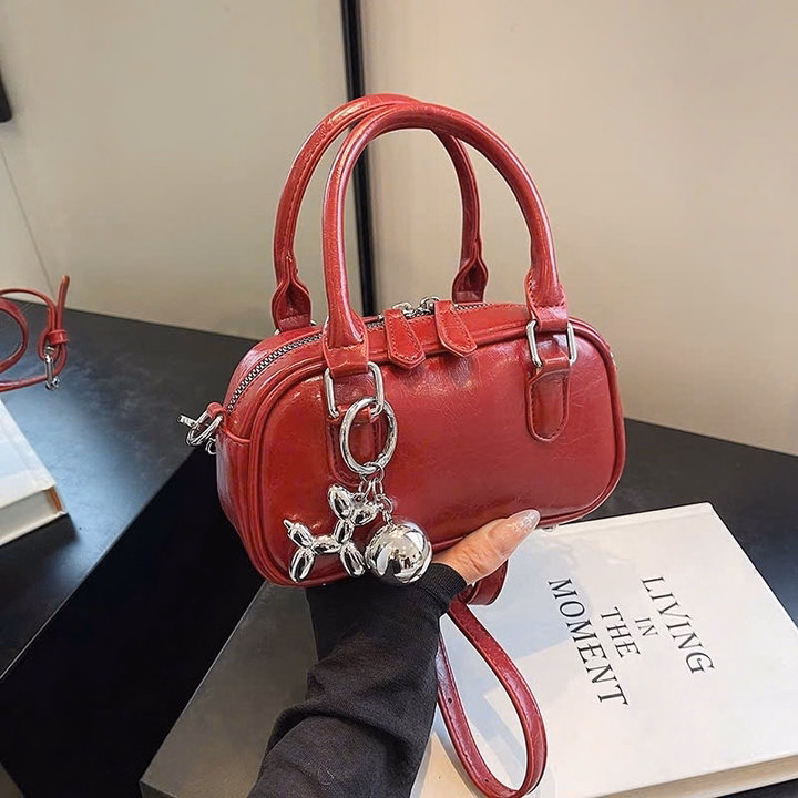 Túi Đeo Chéo Da Trơn Kèm Móc Khóa – Thanh Lịch Mọi Phong Cách W562 - Ư· - Ảnh 3