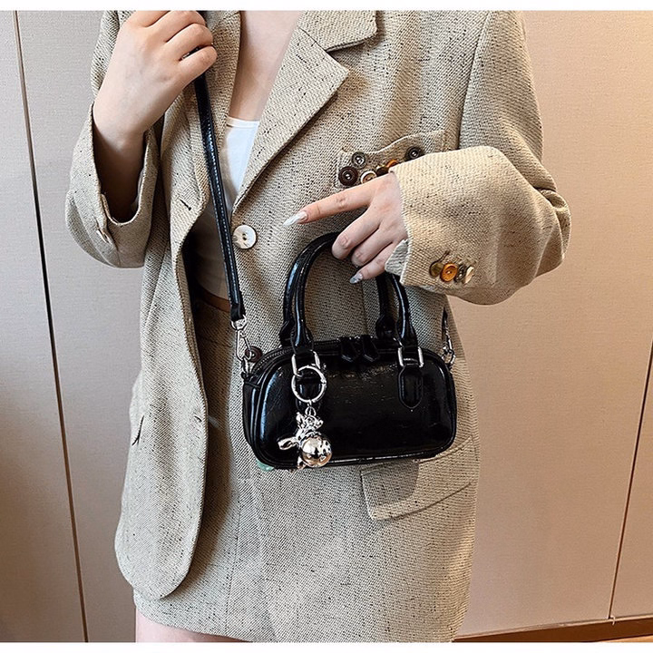 Túi Đeo Chéo Da Trơn Kèm Móc Khóa – Thanh Lịch Mọi Phong Cách W562 - Ư· - Ảnh 9