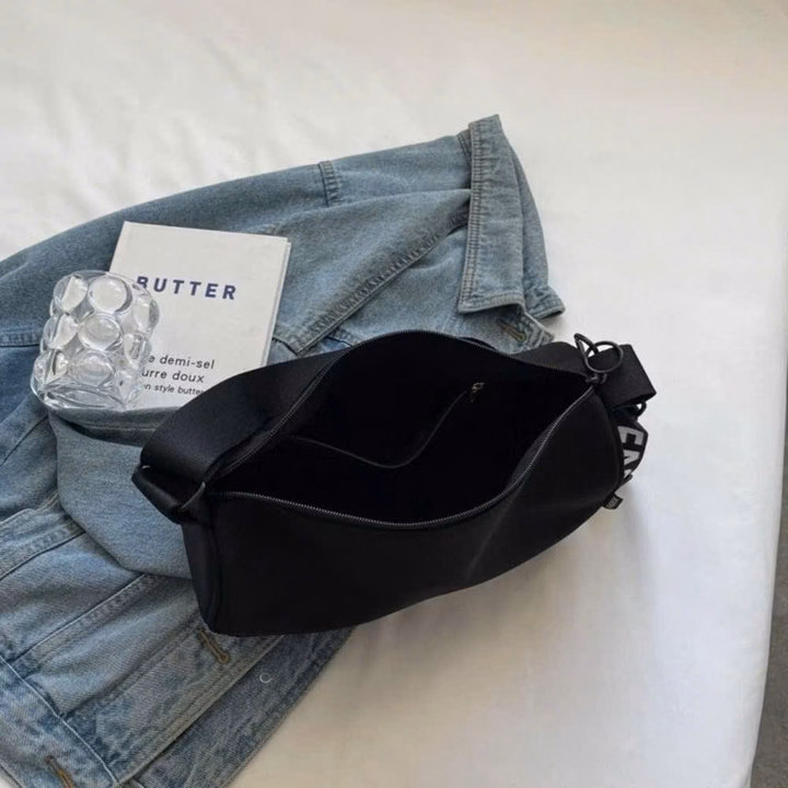 Túi Đeo Chéo Nam Nữ Thời Trang Hr372 - Haras - Ảnh 5