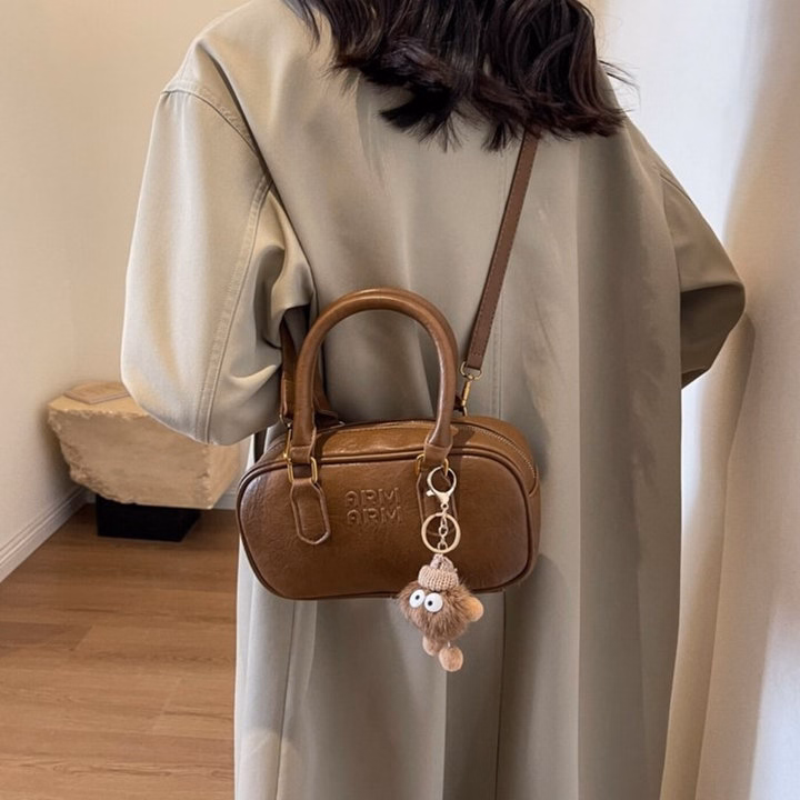 Túi Xách Nữ Dáng Bầu Da Nhăn W618 – Nhỏ Gọn, Sang Trọng Dễ Phối Mọi Set Đồ - Winnie House - Ảnh 7