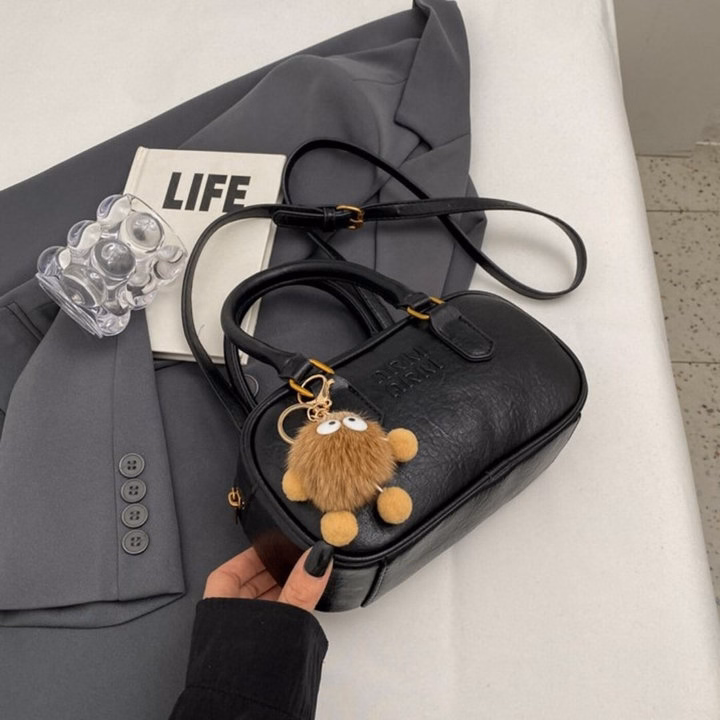 Túi Xách Nữ Dáng Bầu Da Nhăn W618 – Nhỏ Gọn, Sang Trọng Dễ Phối Mọi Set Đồ - Winnie House - Ảnh 9