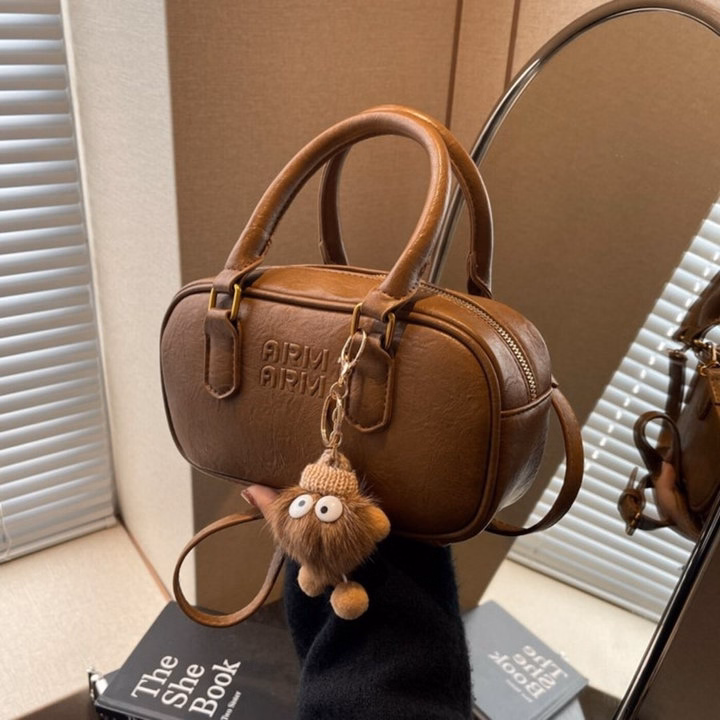 Túi Xách Nữ Dáng Bầu Da Nhăn W618 – Nhỏ Gọn, Sang Trọng Dễ Phối Mọi Set Đồ - Winnie House - Ảnh 12