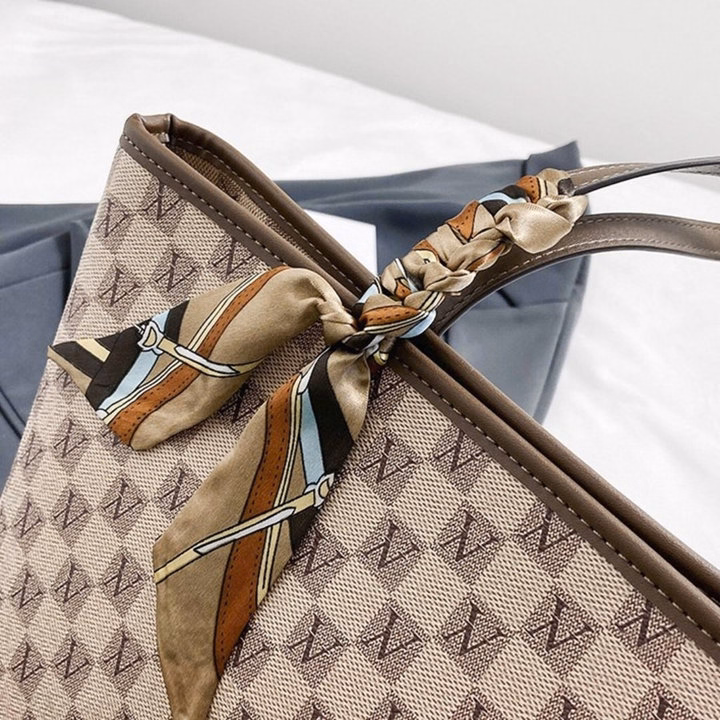 Túi Xách Nữ Công Sở W619 Kèm Khăn Lụa – Thanh Lịch, Sang Trọng, Cực Chuẩn Quý Cô - Winnie House - Ảnh 10