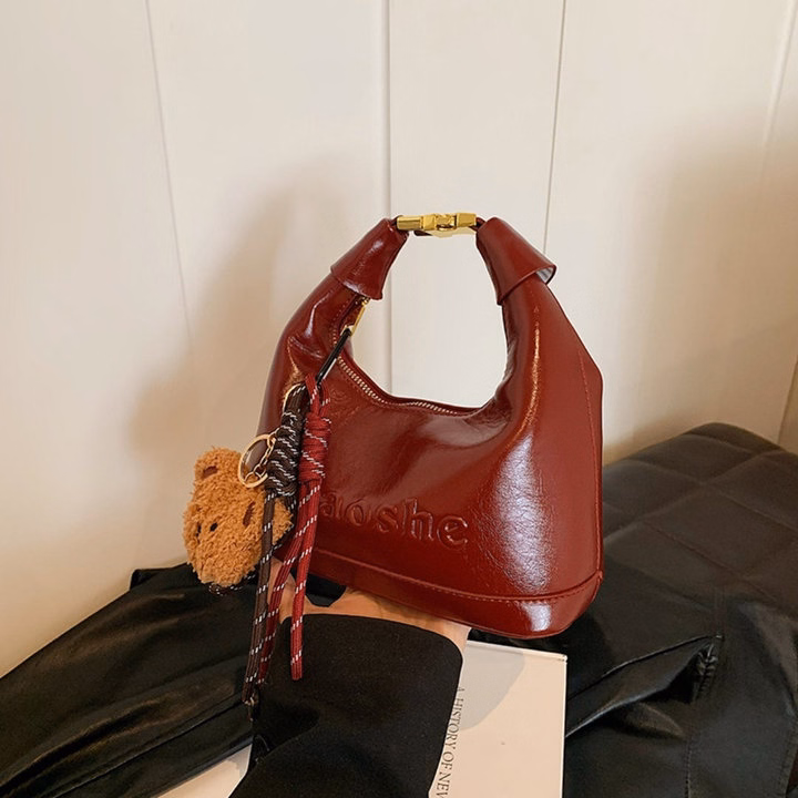 Túi Đeo Chéo Dáng Thuyền W621 – Tặng Kèm Gấu, Nhỏ Mà Sang, Đẹp Mọi Góc Nhìn - Winnie House - Ảnh 2