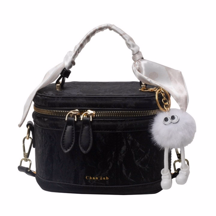 Túi Xách Nữ Dáng Hộp Da Nhung Tặng Kèm Móc Treo W636 - Winnie House - Ảnh 3