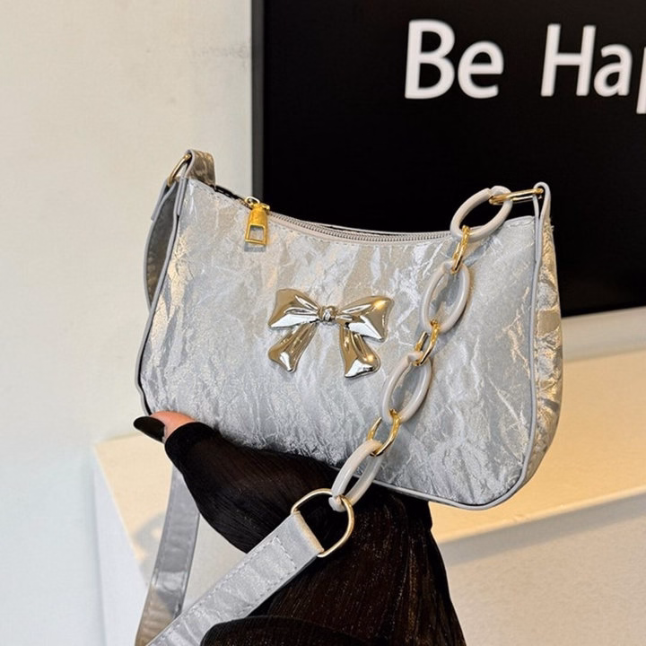 Túi Xách Nữ Da Nhung Phối Xích, Gắn Tag Bươm – Xinh Hết Nấc W645 - Winnie House - Ảnh 4