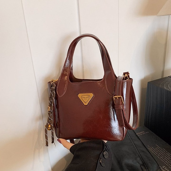 Túi Xách Nữ Bộ Đôi Da Nhăn Bóng Sang Trọng W662, Kèm Móc Treo Dây Chuông - Winnie House - Ảnh 6