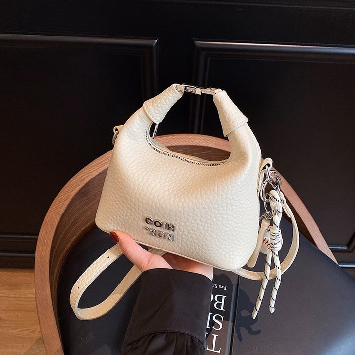 Túi Xách Nữ Cầm Tay Da Nhám Sang Trọng Kèm Móc Charm W687 - Winnie House - Ảnh 8