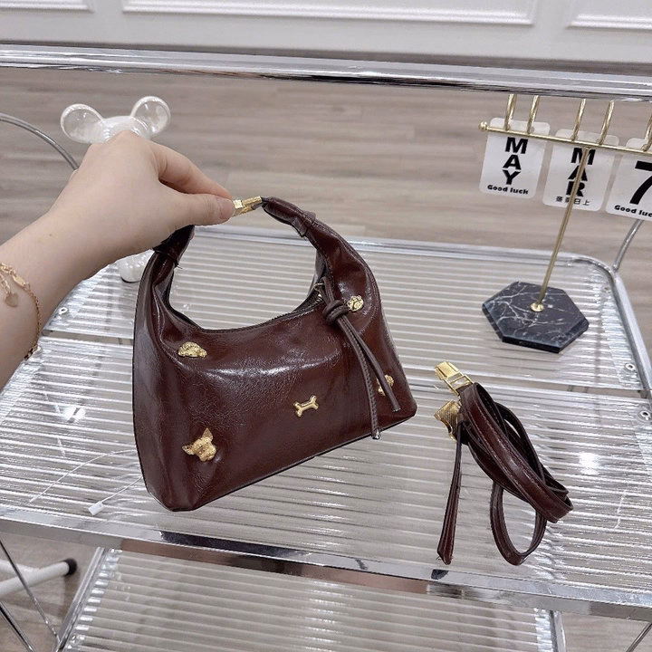 Túi Xách Nữ Da Bóng Nhăn Sang Trọng Đính Charm Đồng W691 - Winnie House - Ảnh 10