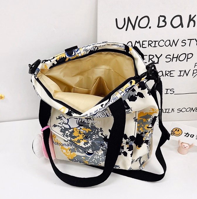 Túi Xách Kết Hợp Túi Đeo Chéo Họa Tiết Thời Trang Hr312 - Haras (Tặng Kèm Móc Khóa Phi Hành Gia) - Ảnh 7